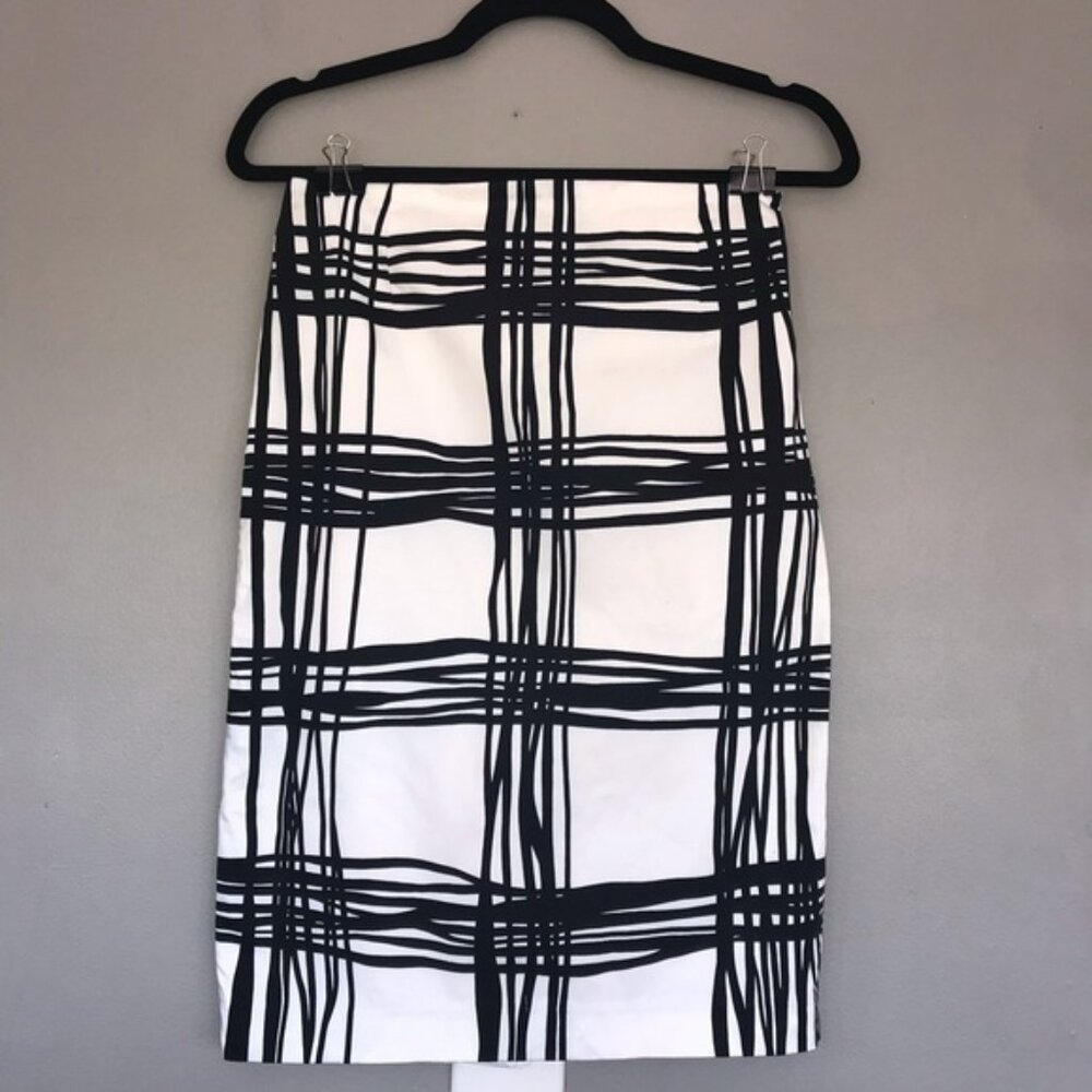 EUC Express Black & White Pencil Skirt Size 2